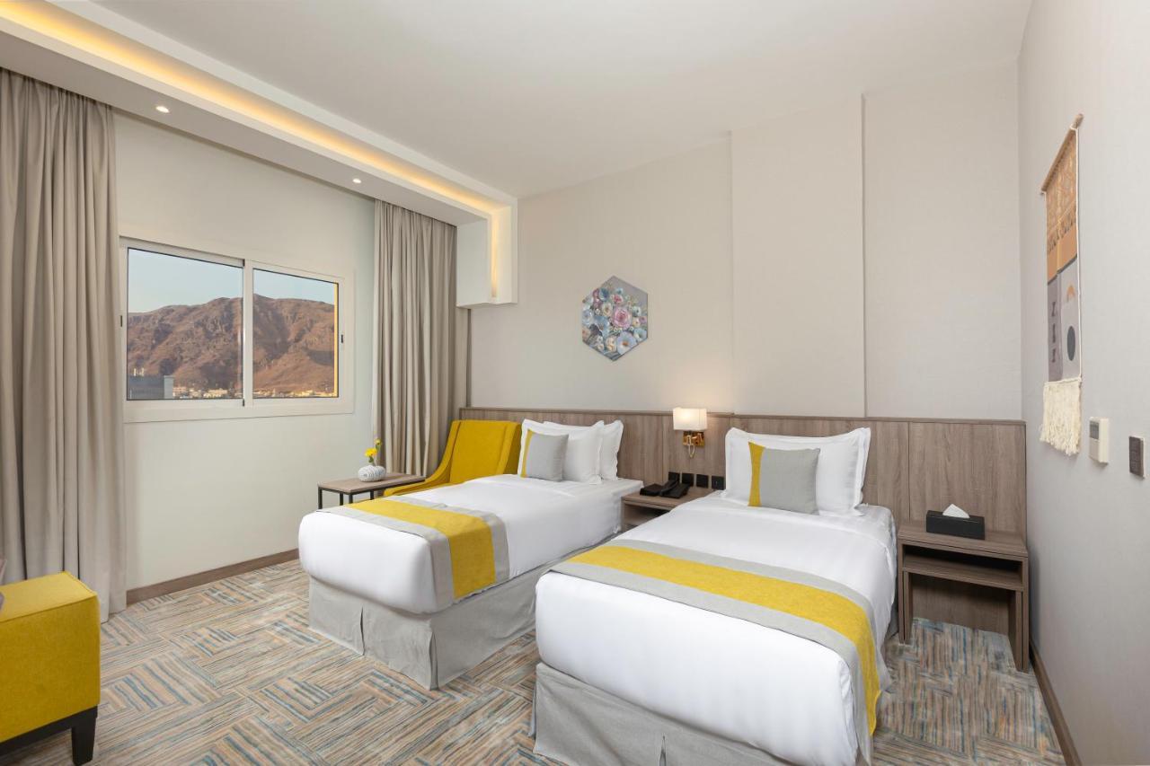 The Seasons Hotel *